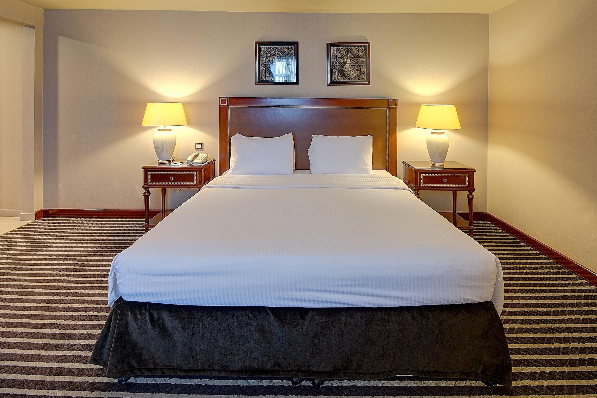 Royal Ascot Hotel Dubaj Kültér fotó